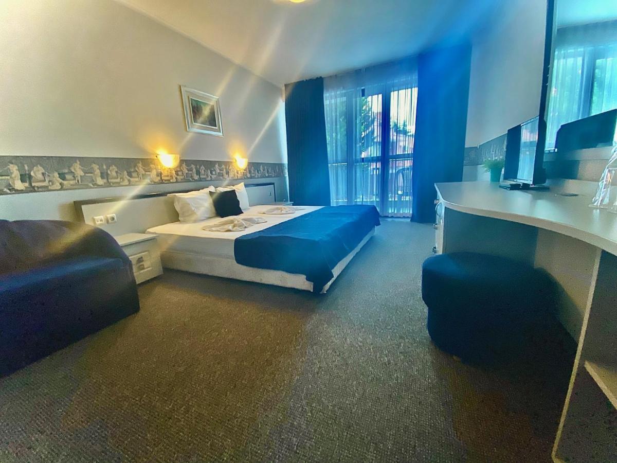 נסבר Boutique Hotel Royal מראה חיצוני תמונה