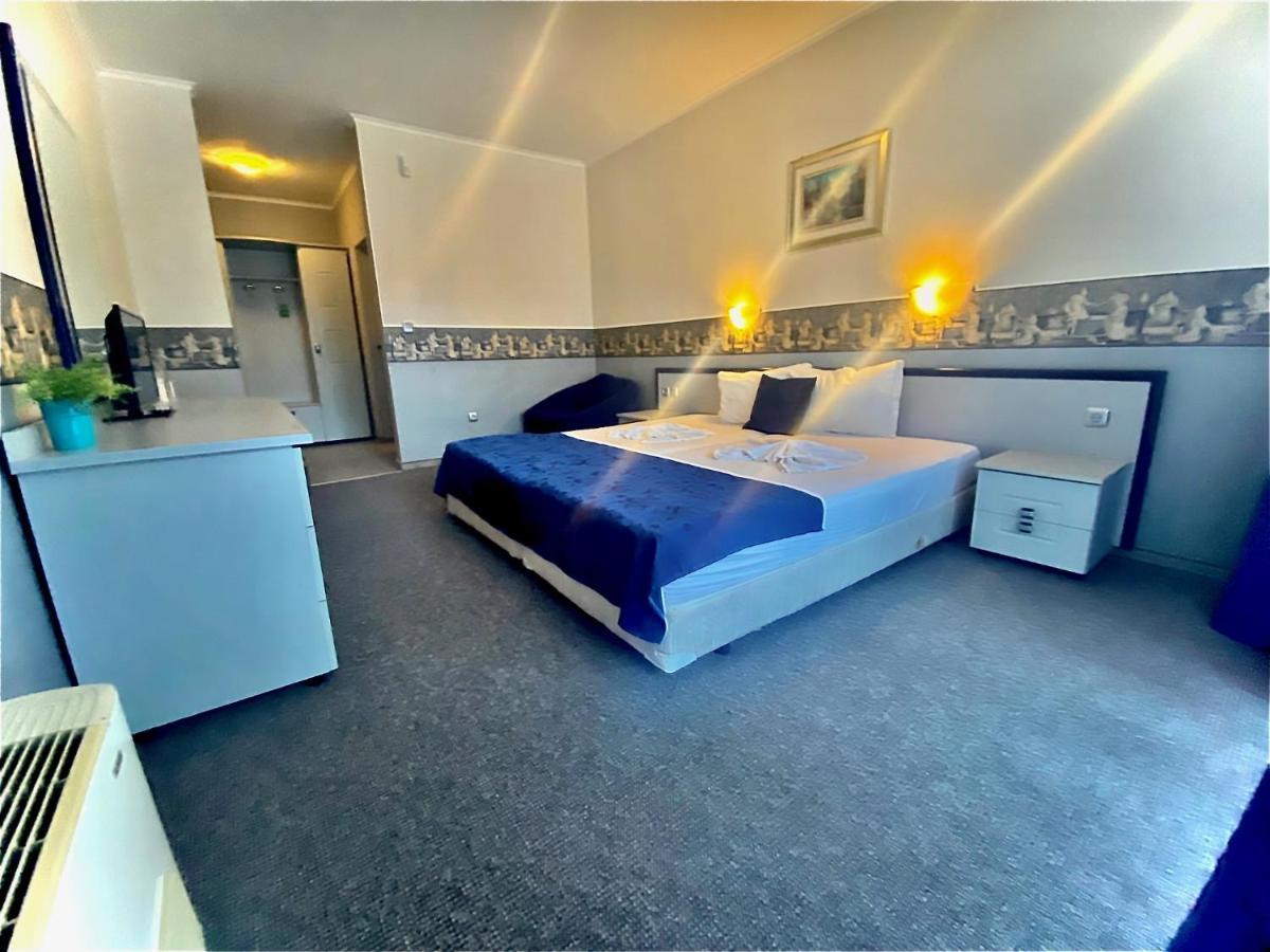 נסבר Boutique Hotel Royal מראה חיצוני תמונה