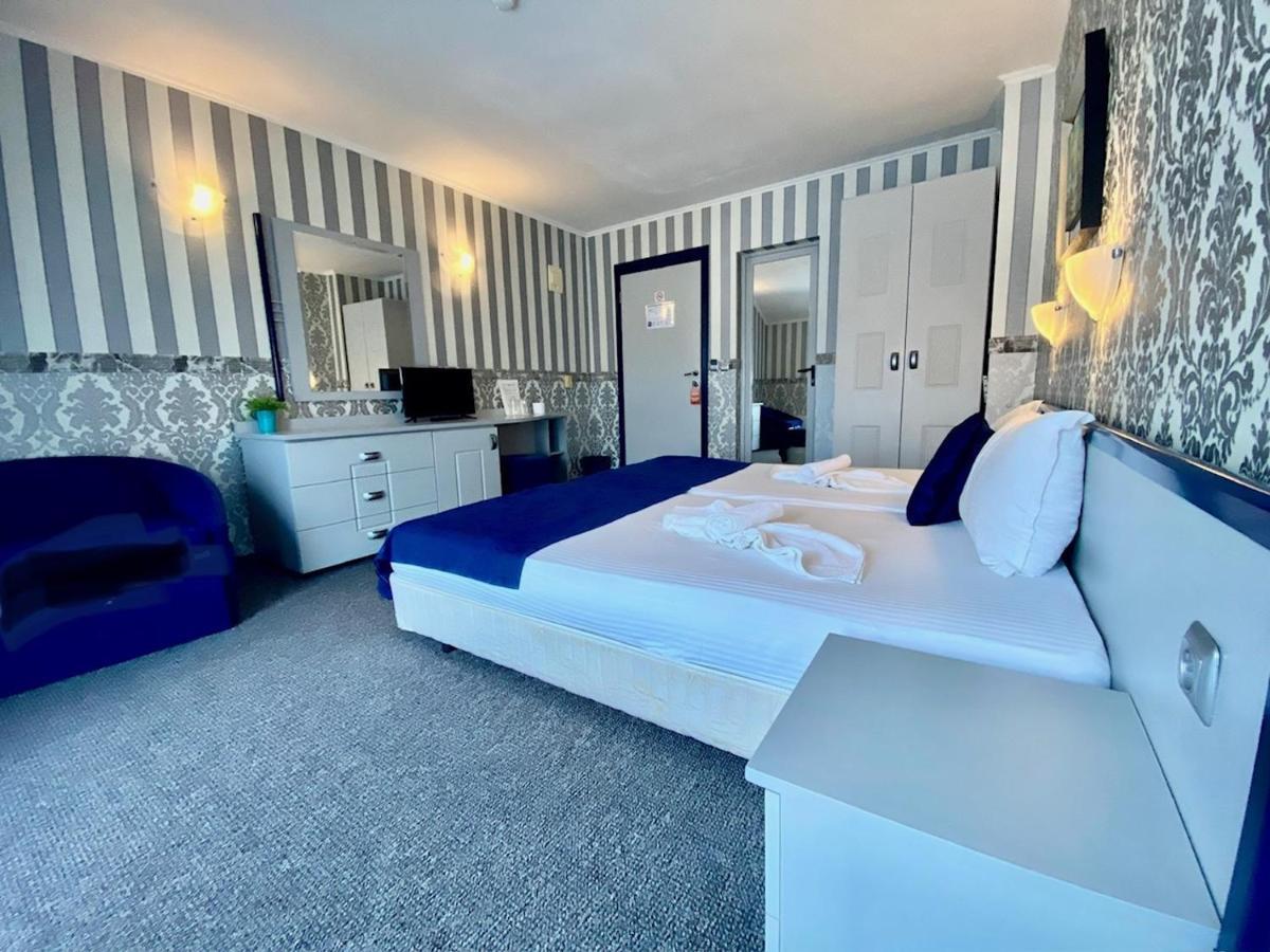 נסבר Boutique Hotel Royal מראה חיצוני תמונה