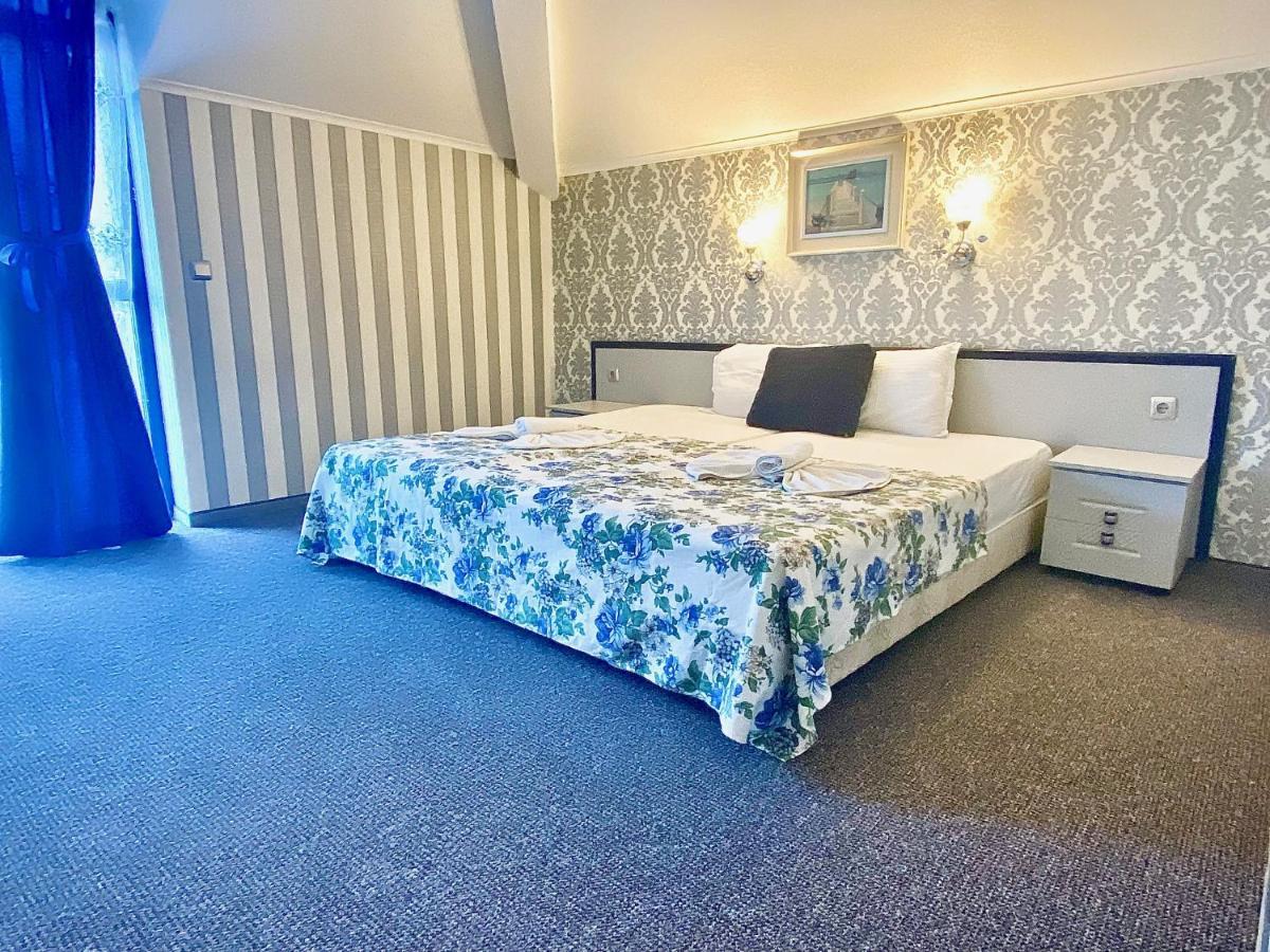 נסבר Boutique Hotel Royal מראה חיצוני תמונה