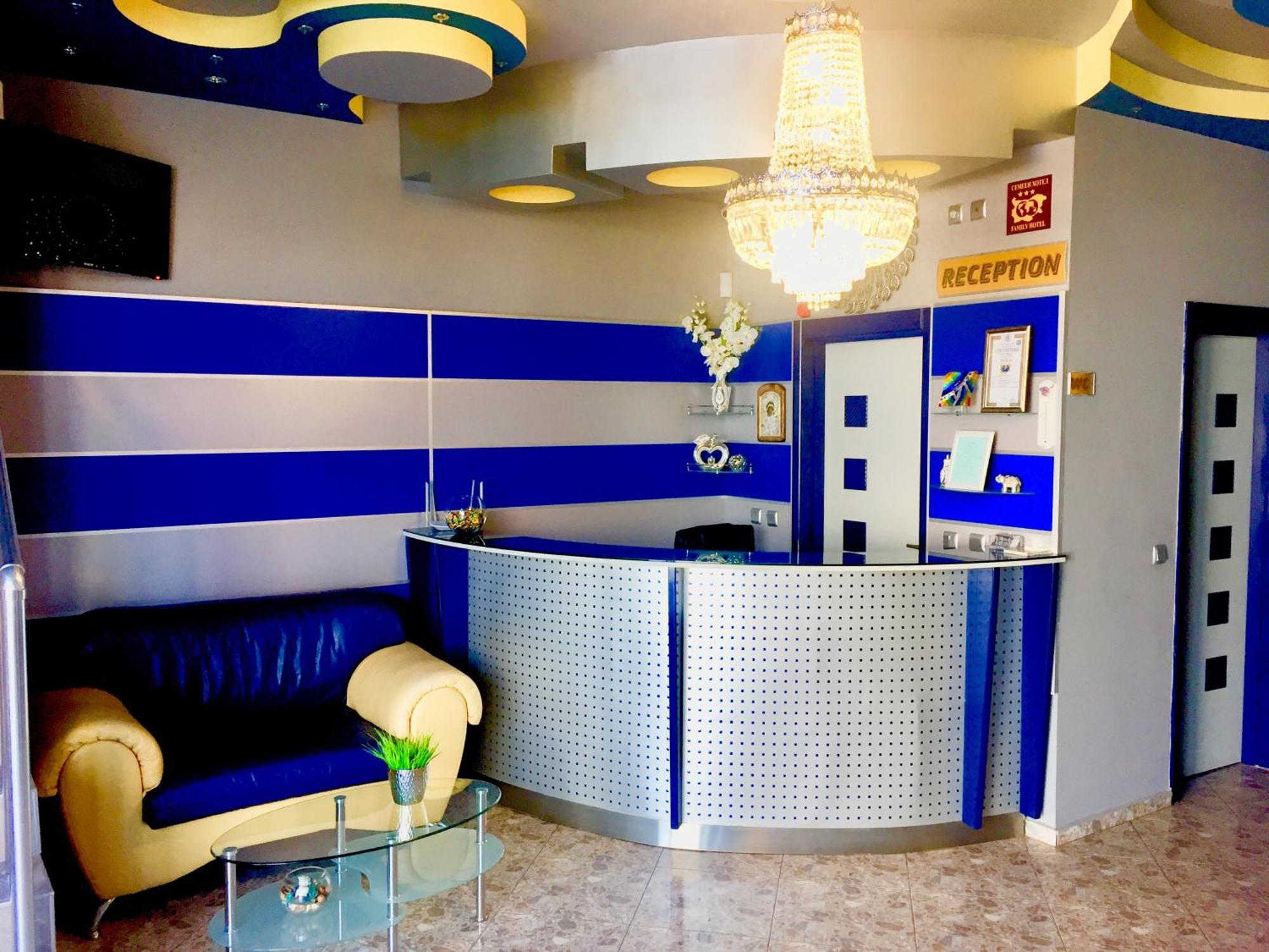 נסבר Boutique Hotel Royal מראה חיצוני תמונה