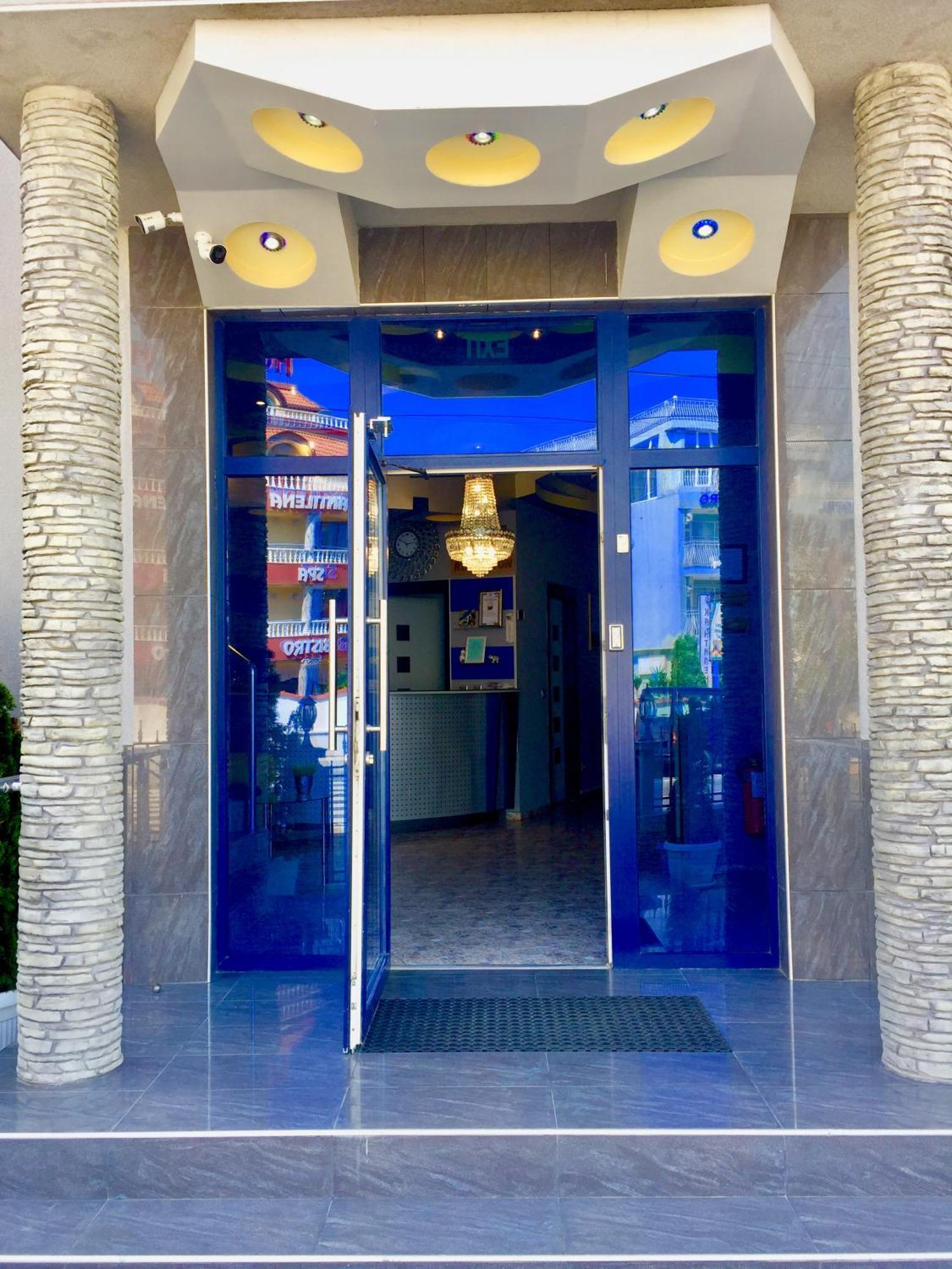 נסבר Boutique Hotel Royal מראה חיצוני תמונה