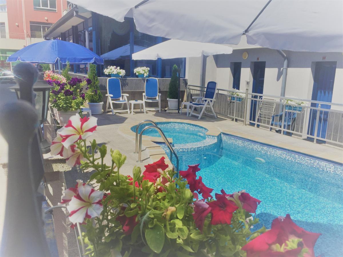 נסבר Boutique Hotel Royal מראה חיצוני תמונה