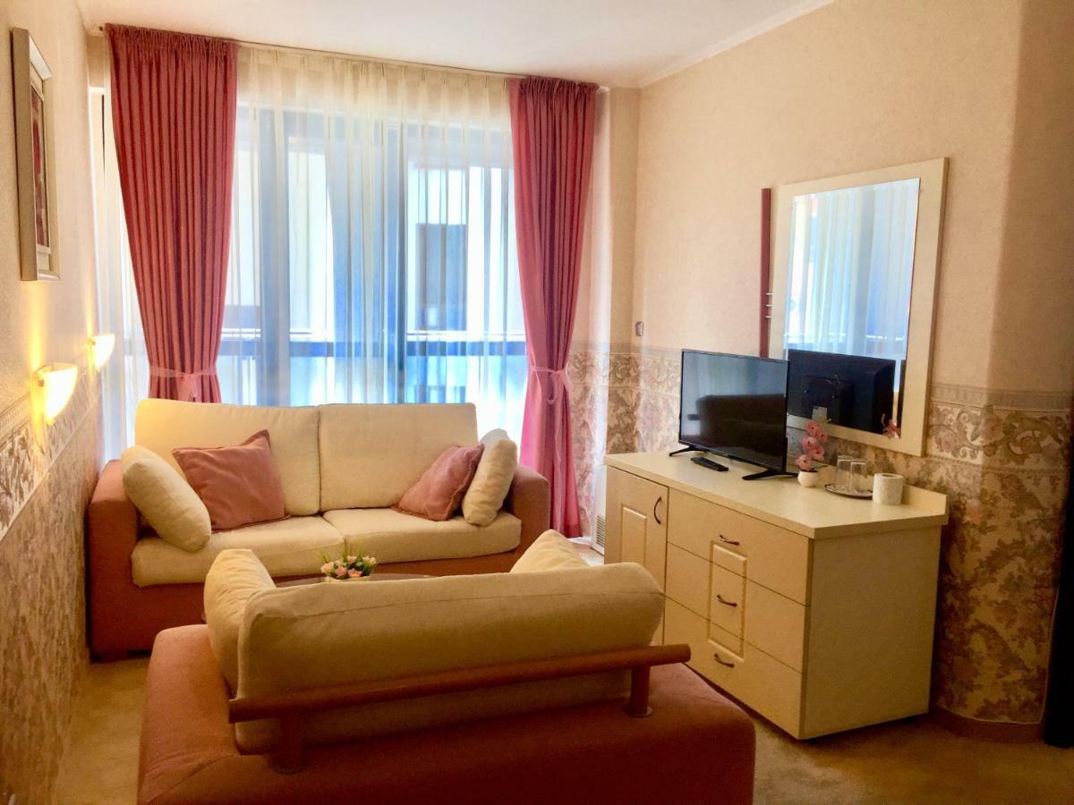 נסבר Boutique Hotel Royal מראה חיצוני תמונה